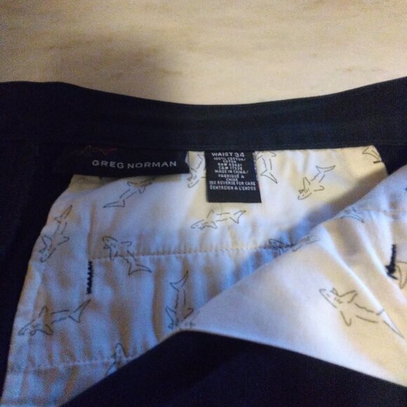 2 pairs Greg Norman shorts - Picture 4 of 7